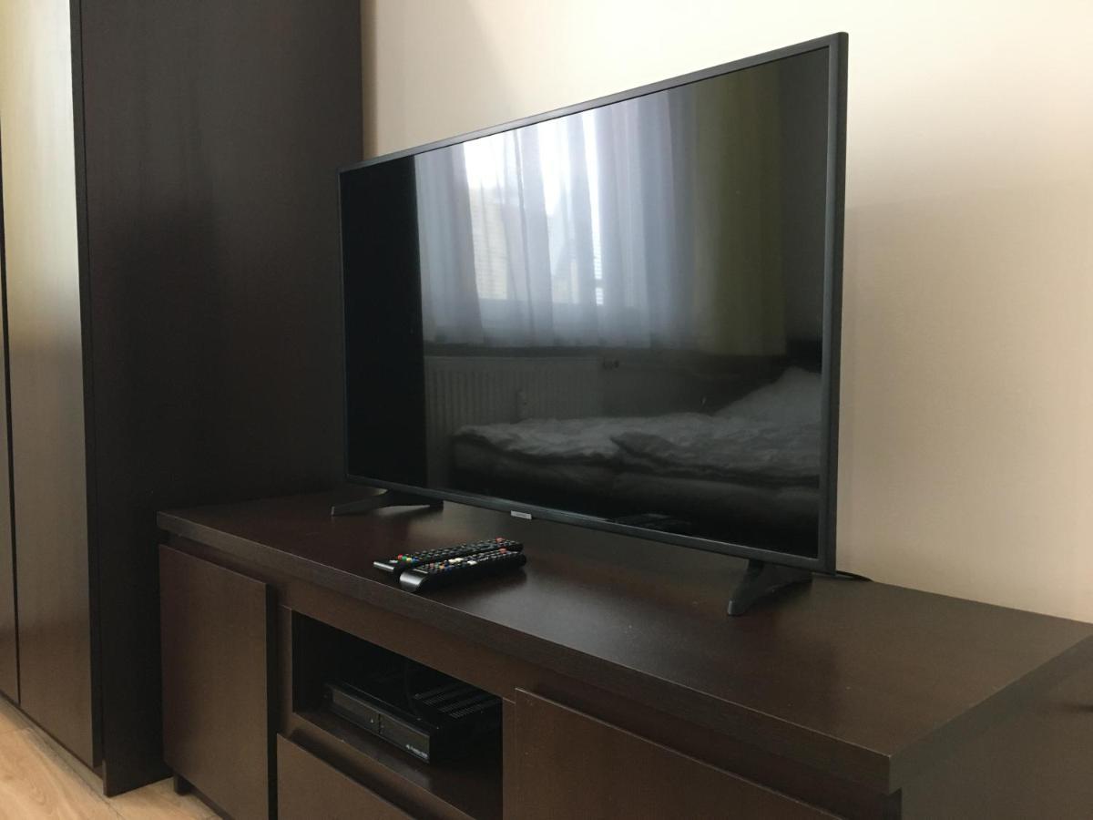 Lovely Studio Apartment Nove Zamky Bagian luar foto